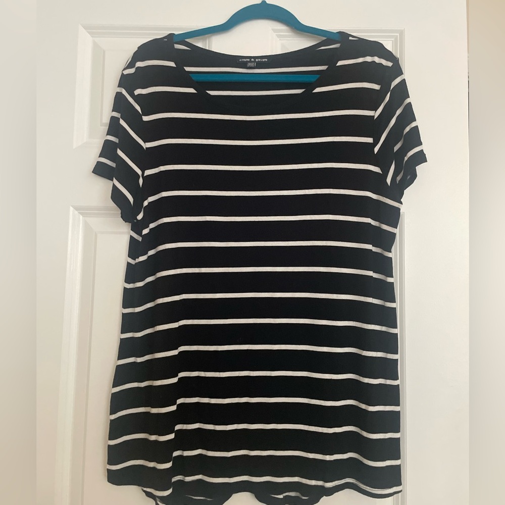 Striped short-sleeve shirt